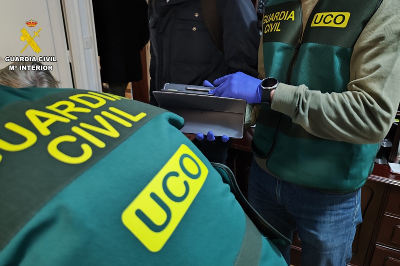 Detenidas dos personas por un centenar de ciberataques a organismos de la Administración Pública y entidades privadas